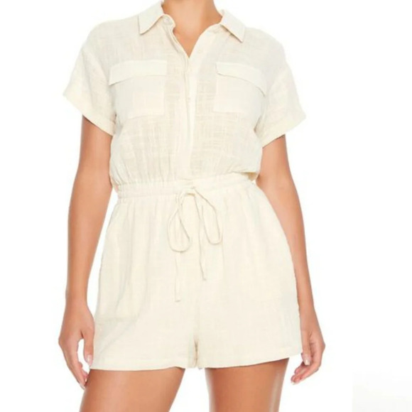 Forever 21 Women's Cream Gauze textured Tie-Waist Shorts Romper size Large - Picture 1 of 14